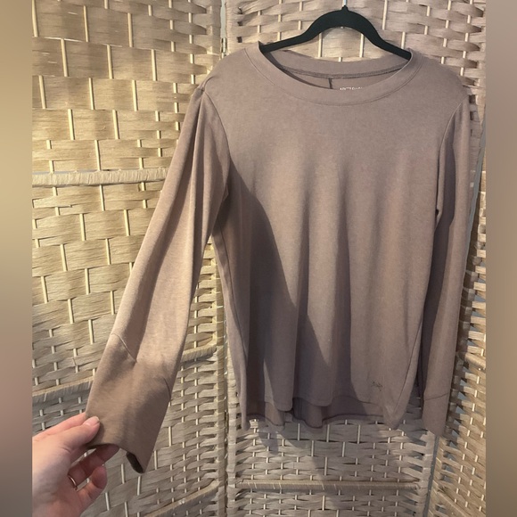 Arc’teryx Long Sleeve Oversized Top - Picture 3 of 7